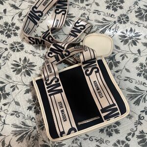 Steve Madden Black and Cream Crossbody